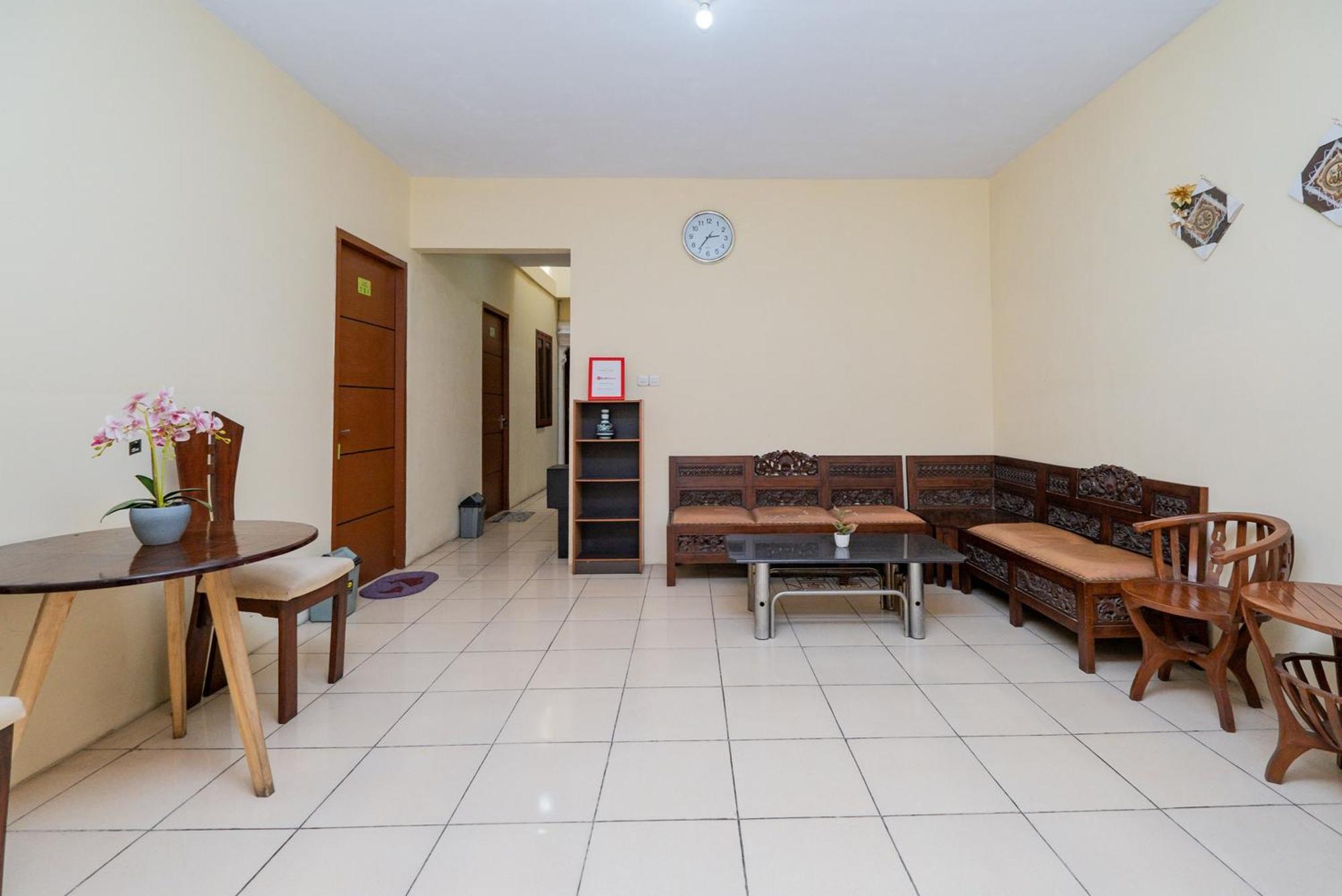 Reddoorz Syariah At Danau Maninjau Sawojajar Hotel Malang Exterior photo